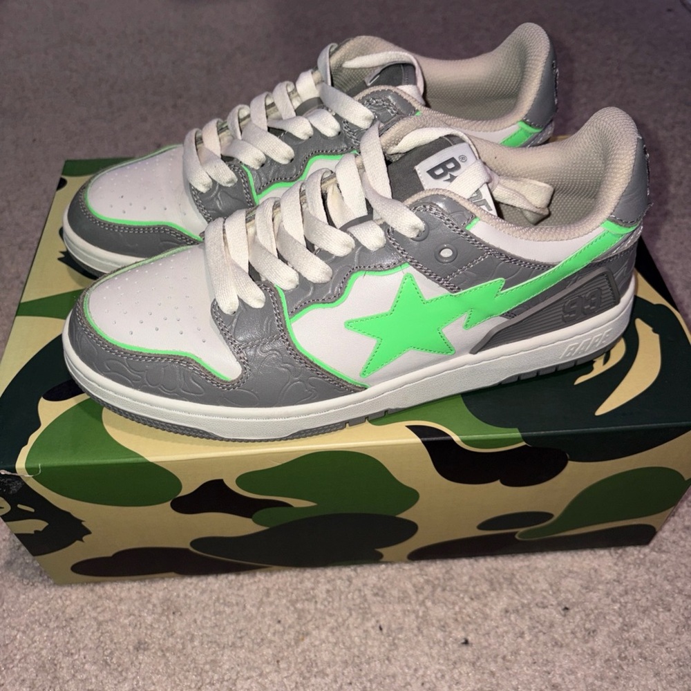 Authentic Bape Shoes Men’s US 8 (Brand new with box)